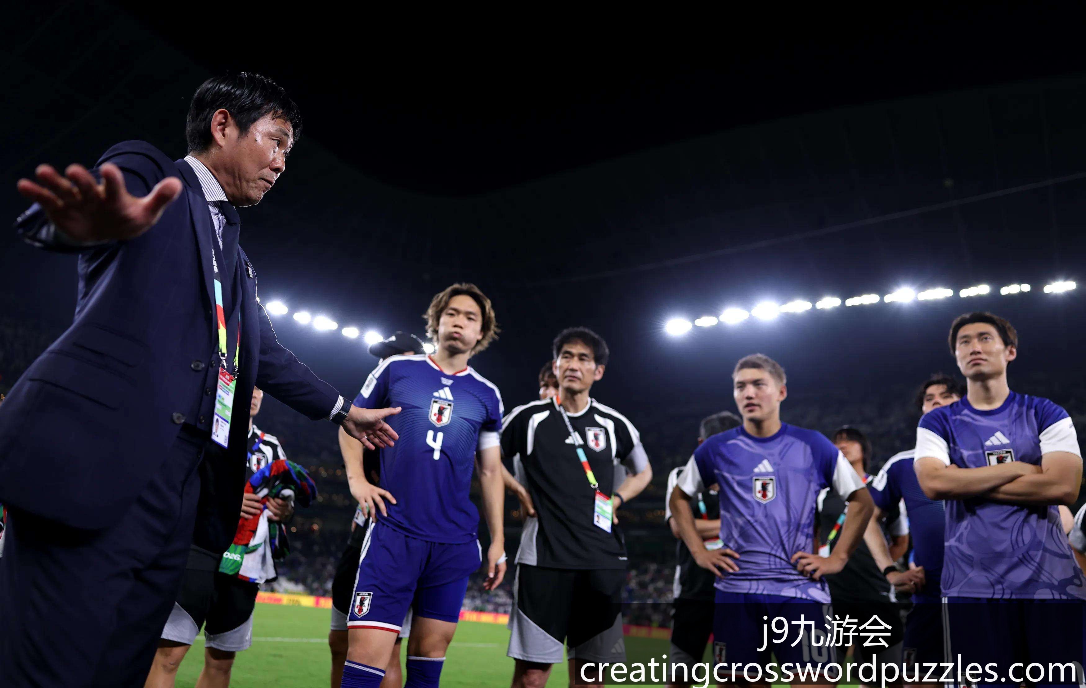 郭艾伦,辽宁队类合,同背后,j9九游会官网,j9九游会App,j9九游会下载,j9九游会登录,j9九游会平台